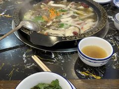 -尚品牛味汤锅火锅(康定总店)