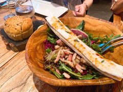芝麻菜有机菠菜色拉配山羊奶酪-Restaurant Cuivre古铜法式餐厅