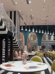 -奈尔宝家庭中心·亲子餐厅(鄞州万达店)