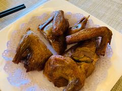 烤乳鸽-潮府馆·非遗潮州菜·世纪公园(新国际博览中心店)