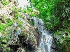 -藏龙百瀑风景区