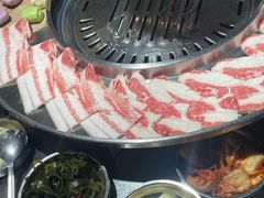 -哈哈碳都·牛肋条无限自助烤肉(宝龙店)