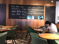 -Wagas沃歌斯(百盛优客店)