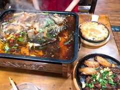 -老东镇啤酒屋海鲜加工·蒸汽海鲜·海鲜烧烤(台东店)
