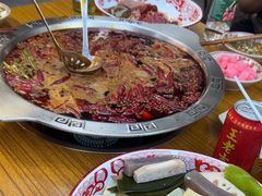 -馋虫重庆火锅(玉林南街店)