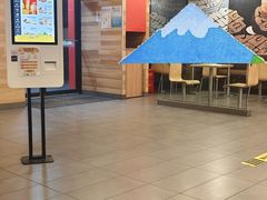 -麦当劳(长江西路得来速店)