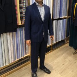 -James Tailor西服衬衫定制(南外滩轻纺面料市场店)