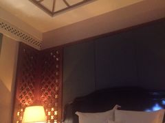 -浅深(世茂滨江精品店)