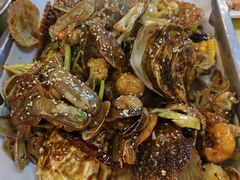 -鑫渔港海鲜本地菜·山海关浑锅(东戴河店)
