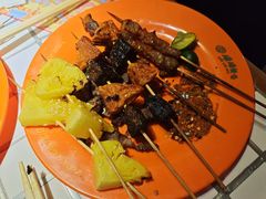 解腻烤菠萝-碌碌发·东南亚风味烧烤档(体育西店)