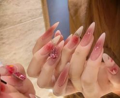-ZX·美睫设计师汇聚店