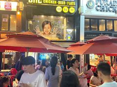 -BHC炸鸡(明洞总店)