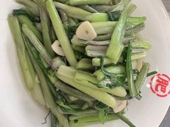 -肥肥虾庄·金牌油焖大虾(东湖欢乐谷店)