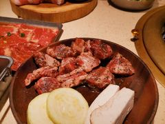 -蚂蚁洞·烤肉大营地(上海静安大悦城店)