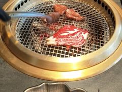 -铭牛烧肉·和牛海鲜自助(高新月牙湖店)