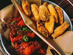 炸鸡翅一半一半-富乐满韩国正宗炸鸡韩国料理(虹泉路店)