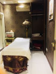 -成都伊贝丝美容美胸SPA会所