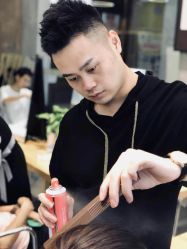 -艾米莉 烫染沙龙