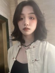 -爱的化妆工作室(雅地天际店)