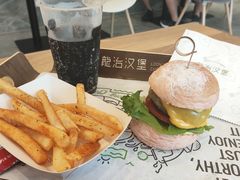 -龙治汉堡(中华城店)