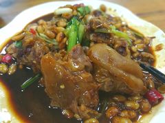 黄豆卤猪蹄-牛八宝桂林米粉(八里庄店)