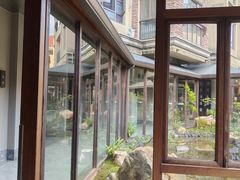 -忆江南·临江鱼馆