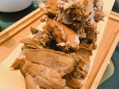 手撕熏脊骨-天怡興·百年蒸饺(中心书城店)