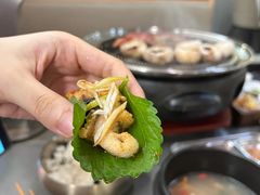 -围炉肉舍•炭烤活鳗•丹东海鲜烤肉(步行街店)