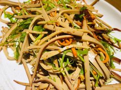 虫草花香拌鸡蛋干-卞氏菜根香·川菜(青羊万达店)