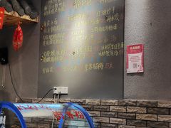 -爆炸头阿姨小四川正宗川味小吃(无任何分店)
