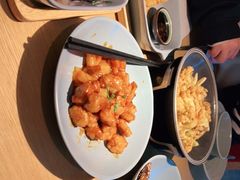 -蜜桃餐厅·伴山(绿宝广场店)