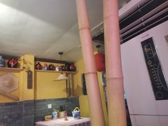 -思博半步颠小酒馆(梦时代店)