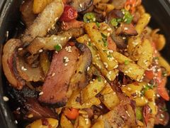 -老唐三下锅 ·张家界地标美食(溪布街店)