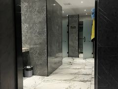 -岩顶健身(玄武店)