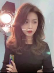 -朗峰专业美发沙龙