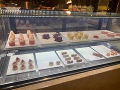 -大中华希尔顿酒店-念自助餐·嗨啤·小龙虾