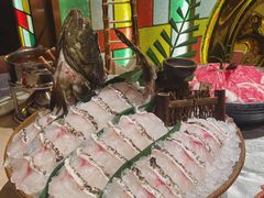 游水东南亚老虎斑-ONE FULL 古董港式海鲜火锅