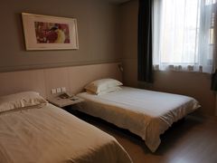 -白玉兰商务酒店(曲阜三孔景区春秋西路店)