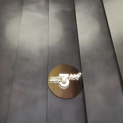 点击看大图 大厅-3AM HAIR SALON烫发染发接发