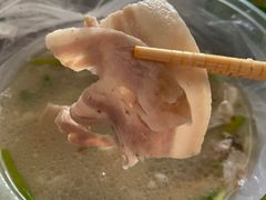 -金卯白肉罩火烧