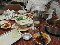 -四囍码头海鲜烧烤自助火锅(外滩南京东路悦荟广场店)