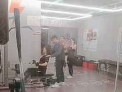 -乐刻健身铁馆(灯市口店)
