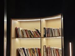 -涨巢·潮玩水疗局