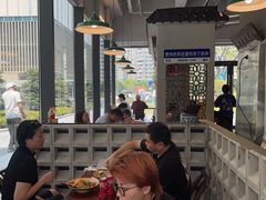 -方铲铲·成都板凳面(滨江银泰店)