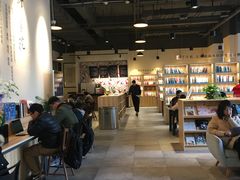 -五峰书院(南洋泾路店)