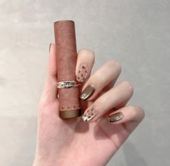 -H12 STAR日式美甲美睫专门店