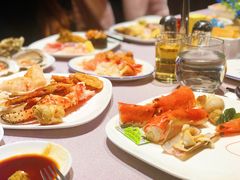 -亚洲国际大酒店·云顶阁旋转自助餐厅