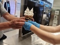 -宜家·瑞典风味餐厅(武汉荟聚中心店)