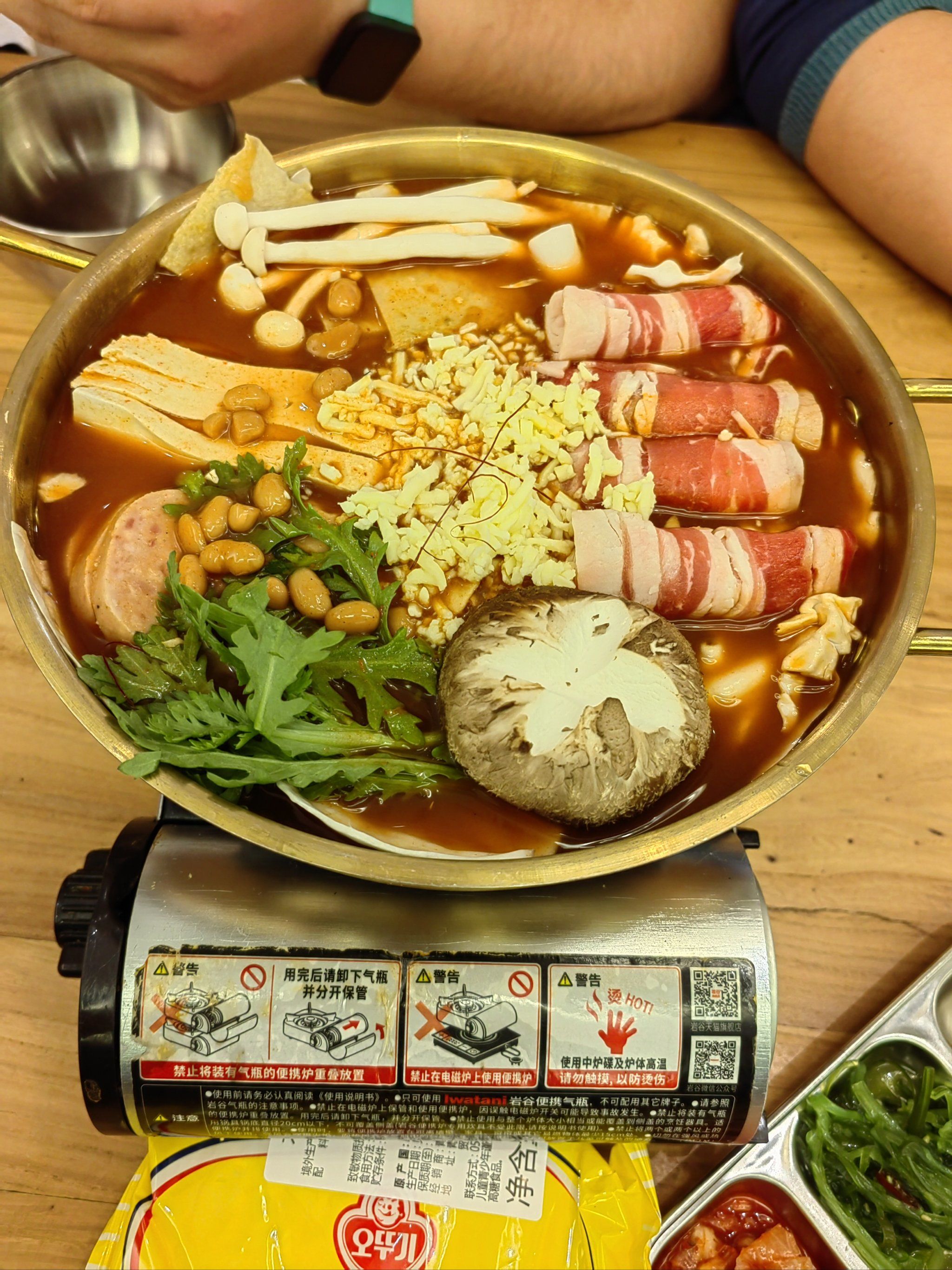 好吃不贵的韩国部队火锅
