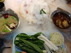 -塔兰齐新疆孜然火锅(鲤鱼山路店)